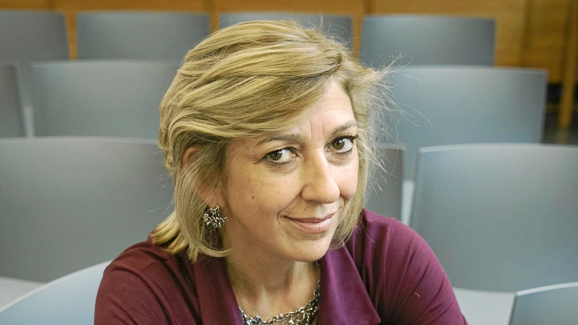 Christina Dalcher, escritora y doctora en Lingüística