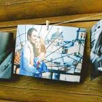 Fujifilm se reinventa e investiga terapias contra el alzheimer, entre otras enfermedades, la exposición «Barcelona Printlife» recauda fondos