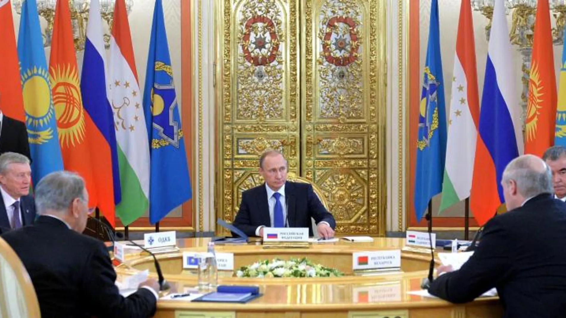 El presidente ruso, Vladimir Putin, ayer durante una reunión celebrada en el Kremlin