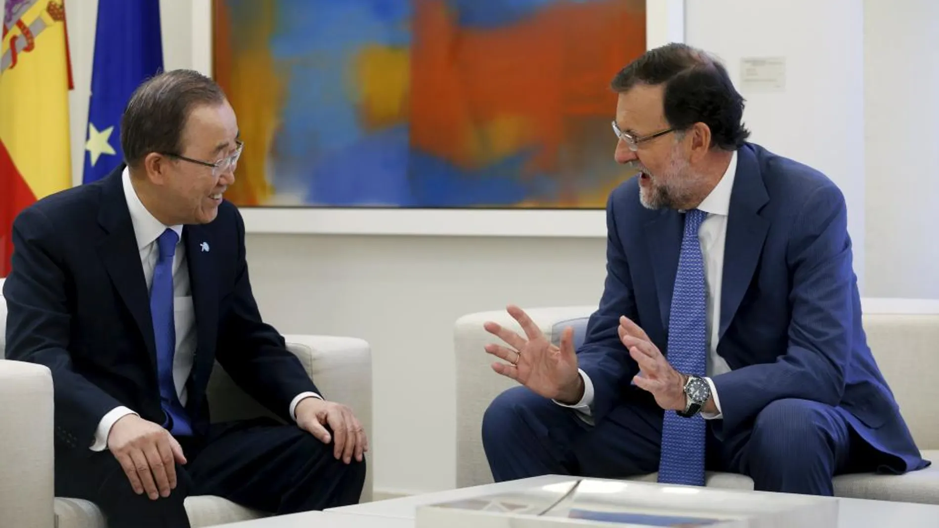 El presidente del Gobierno, Mariano Rajoy, ha recibido este miércoles en el Palacio de la Moncloa al secretario general de Naciones Unidas, Ban Ki Moon
