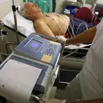 Un paciente se somete a un electrocardiograma