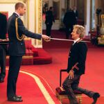 Rod Stewart es nombrado caballero