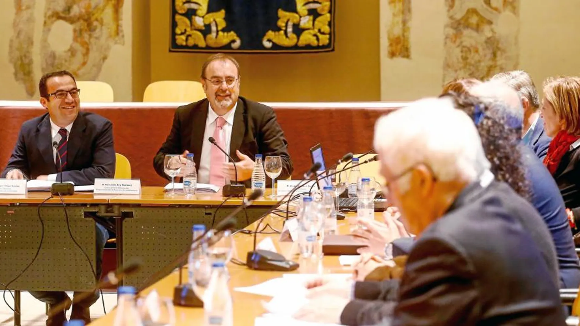 El consejero de Educación, Fernando Rey, preside en Valladolid la reunión del Observatorio de Castilla y León en la sección de convivencia escolar