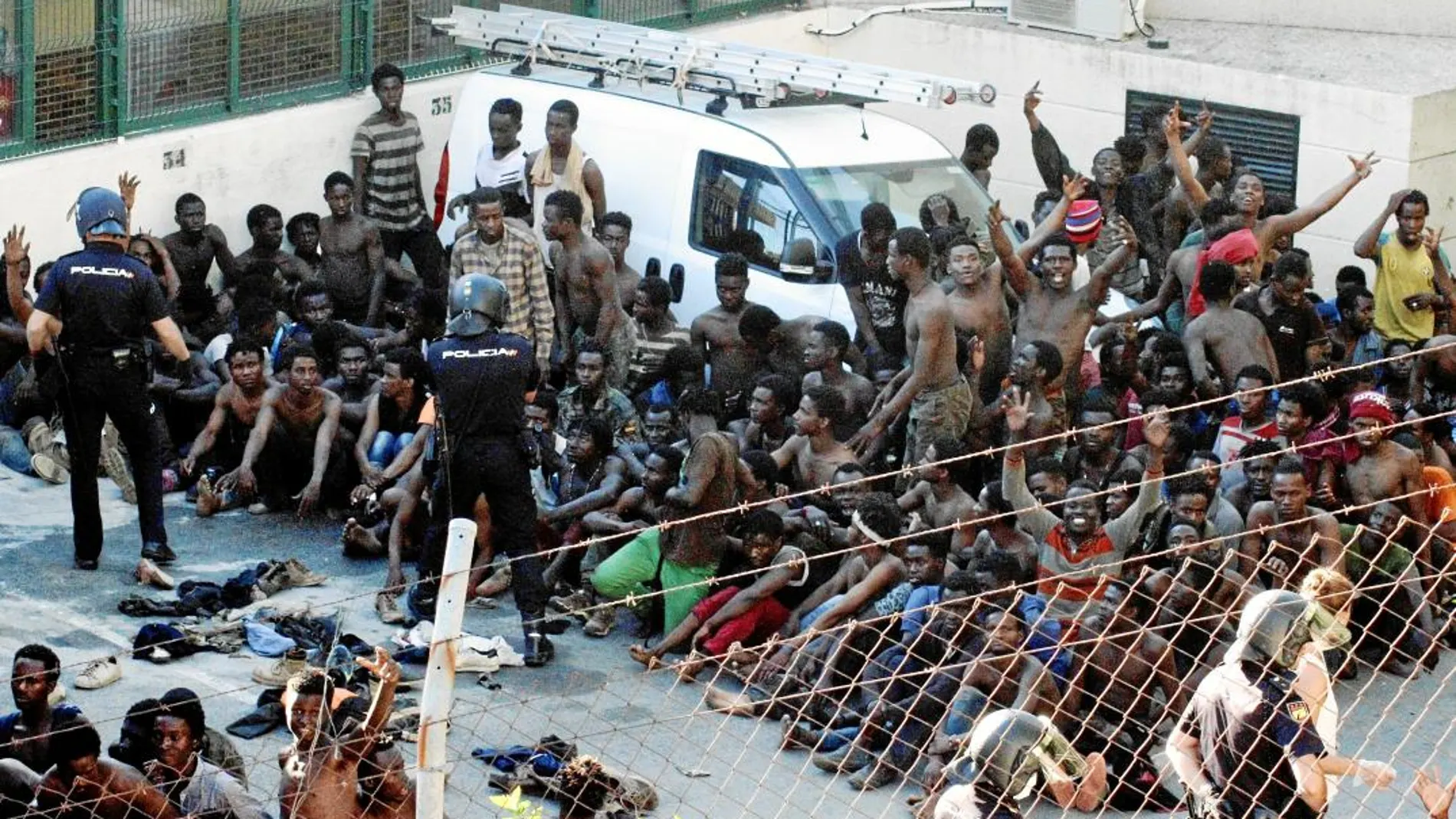Tras la expulsión a Marruecos de los 119 inmigrantes que accedieron a Ceuta el pasado 22 de agosto, en el CETI se viven momentos de «tensión», según varios internos