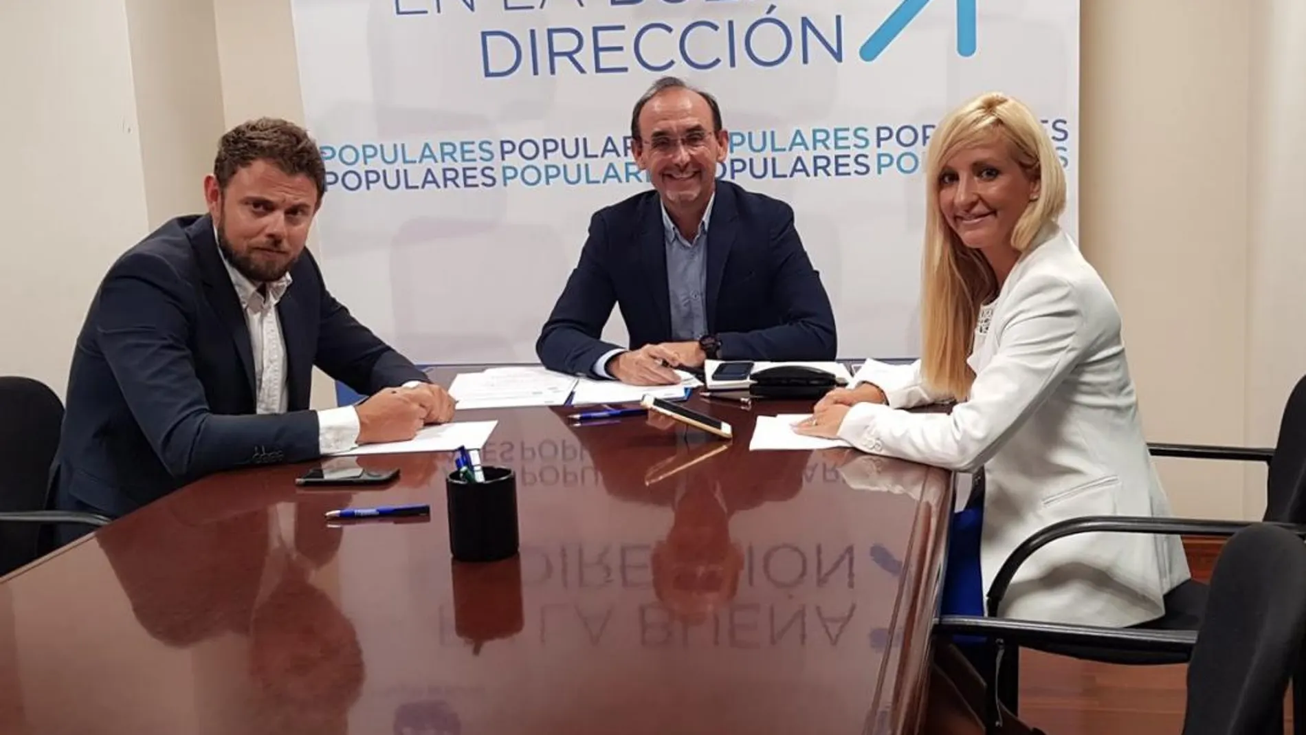El PP acusa a Sánchez de traer sólo malas noticias para la Región