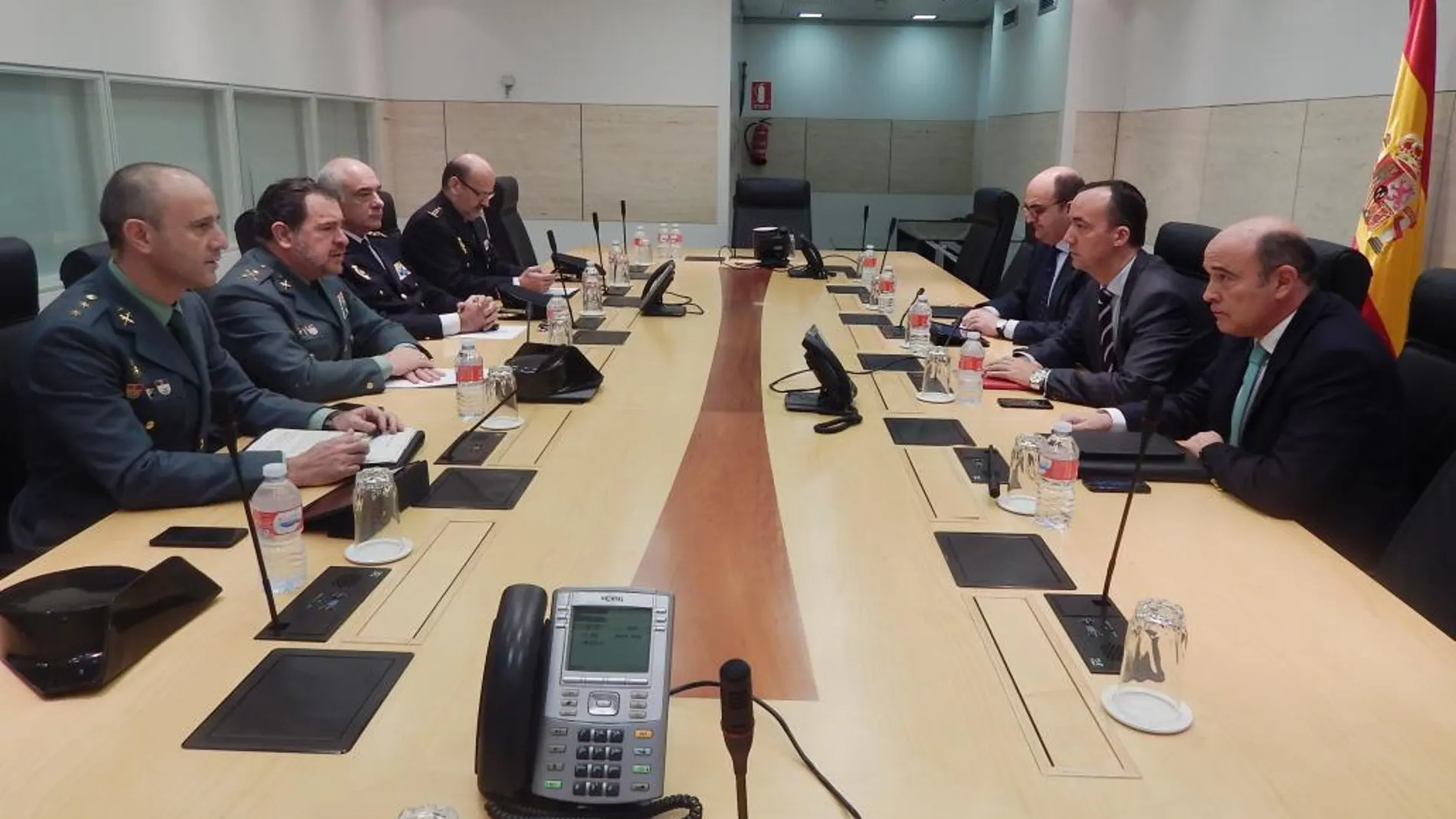 La Comisión de Evaluación de la amenaza terrorista, que estudia la necesidad o no de elevar el nivel de alerta antiterrorista actual en España