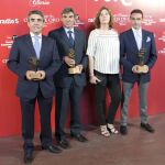 Victorino Martín, Joaquín Barrio, Esther Hernanz y Enrique Ponce en el acto de entrega de los premios