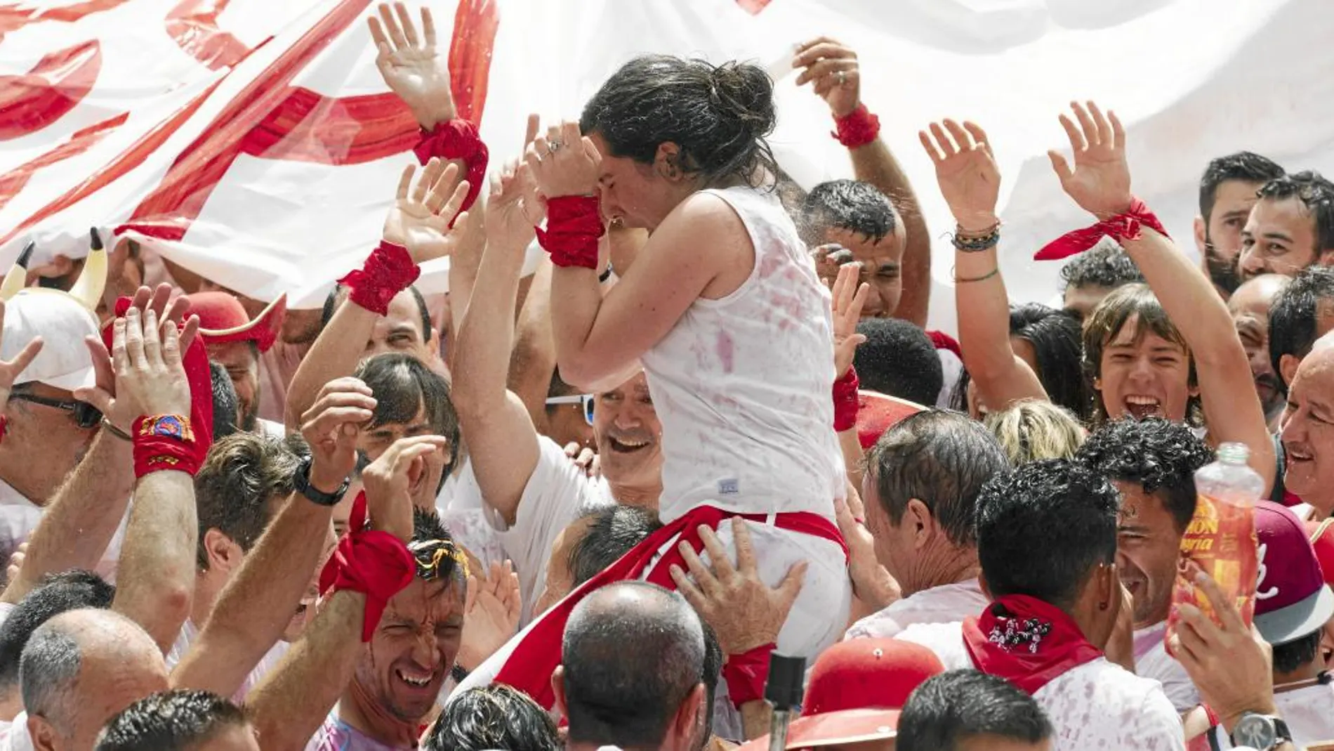 Las denuncias por tocamientos no consentidos son frecuentes en las fiestas de San Fermín, sobre todo durante el chupinazo