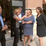 Alfonso Novo, Isabel Bonig y María José Català en la visita del colegio profesor Santiago Grisolía de Valencia