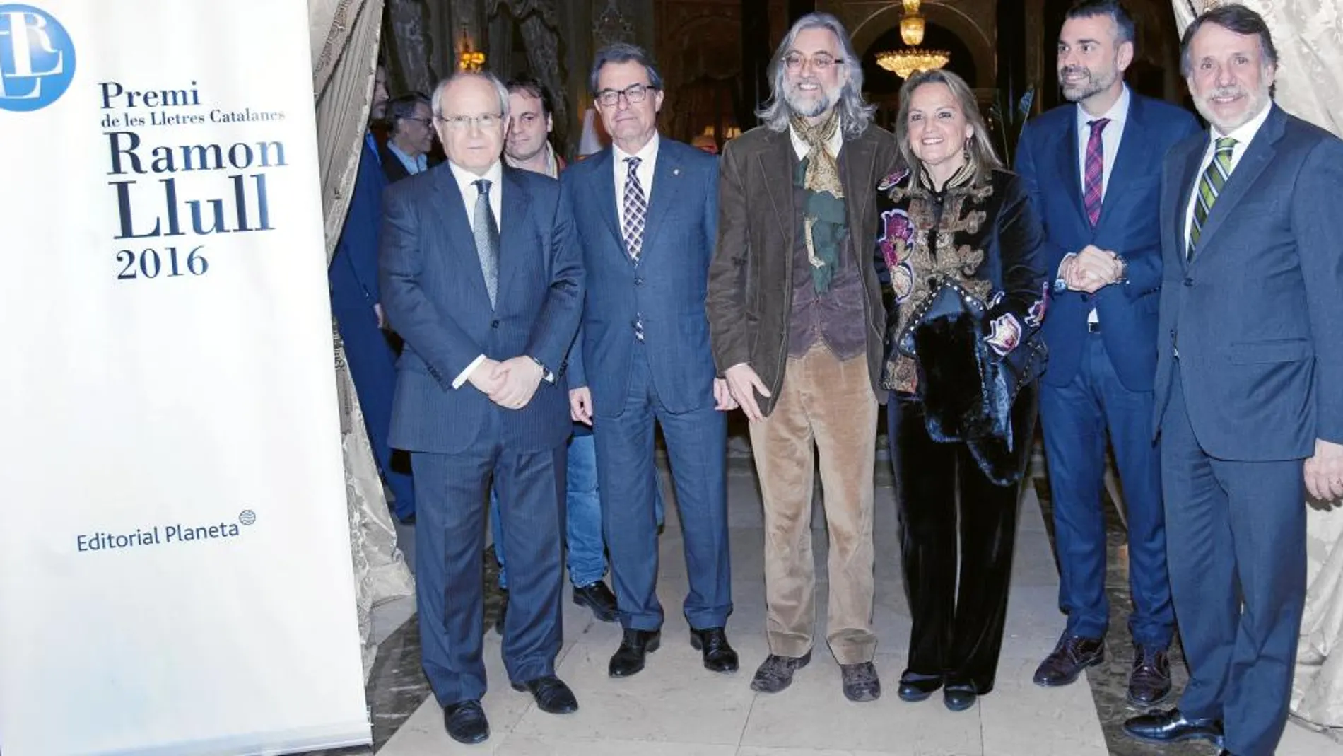 El conseller Santi Vila entrega el Premi Ramon Llull