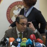 El rector de la Hispalense, Miguel Ángel Castro