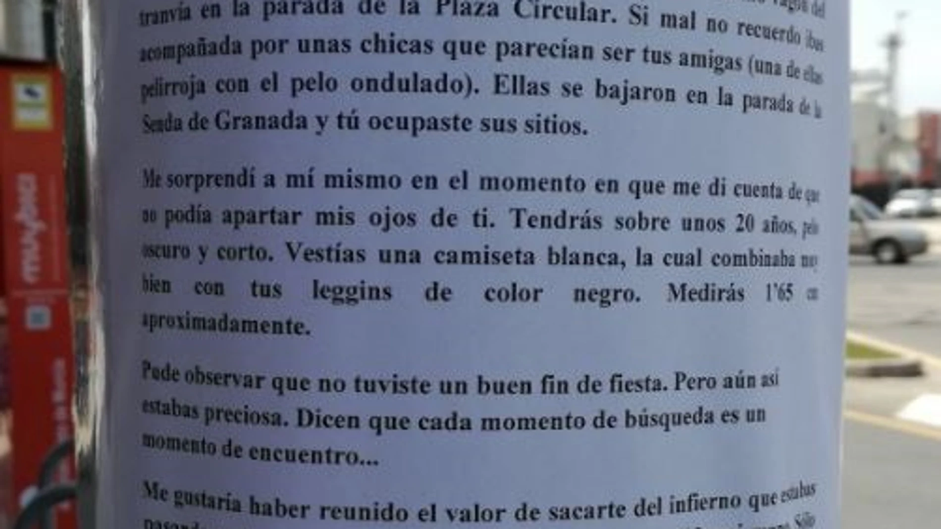 La «chica del tranvía» de Murcia responde duramente al joven que la buscaba: «tu declaración no es de amor sino acoso»