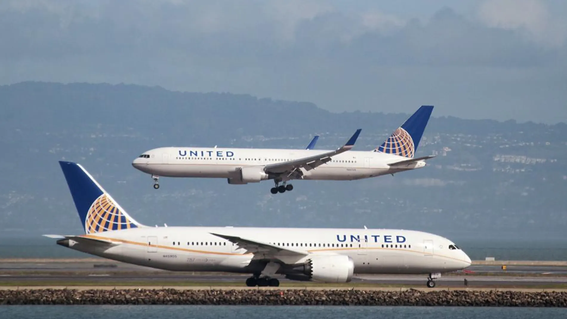 Dos aviones de la compañía United Airlines
