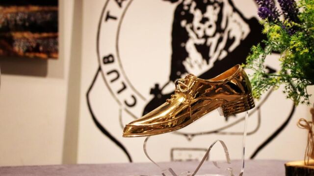 Premio Zapato de Oro a la faena más artística de la feria de novilladas de Arnedo