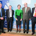 A la izquierda, Silvia Clemente junto a los presidentes del Tribunal de Cuentas y del Consejo Económico y Social, Ramón Álvarez de Miranda y Marcos Peña Pinto, respectivamente