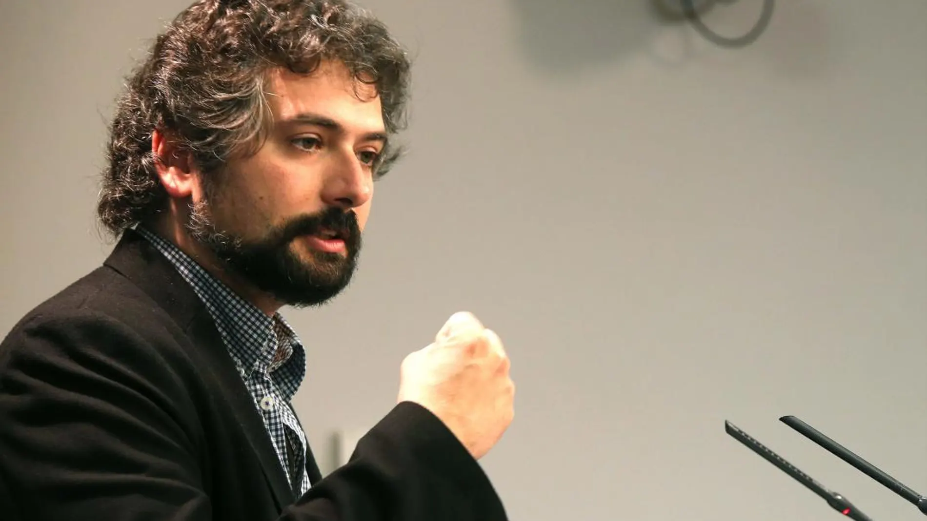 El coordinador autonómico de IU y procurador en las Cortes, José Sarrión