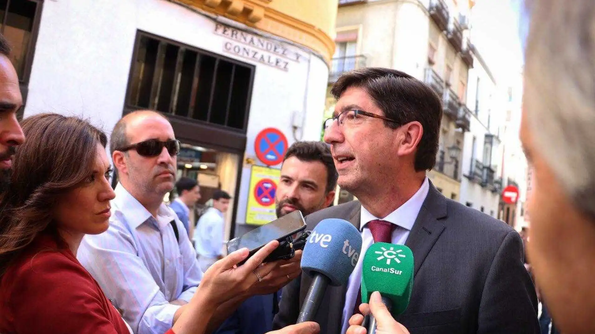 Juan Marín, en la Semana Santa de Sevilla /Foto: La Razón