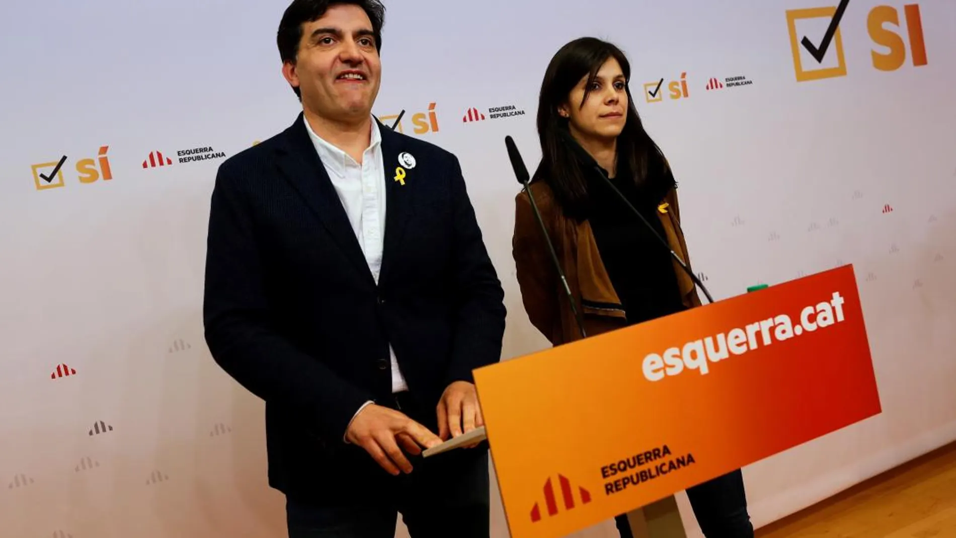 El portavoz parlamentario de ERC, Sergi Sabrià, y su nueva portavoz, Marta Vilalta.