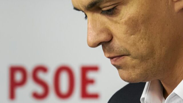 Pedro Sánchez, durante el anuncio de su dimisión en la sala de prensa de la sede de Ferraz tras el Comité Federal del 1 de octubre