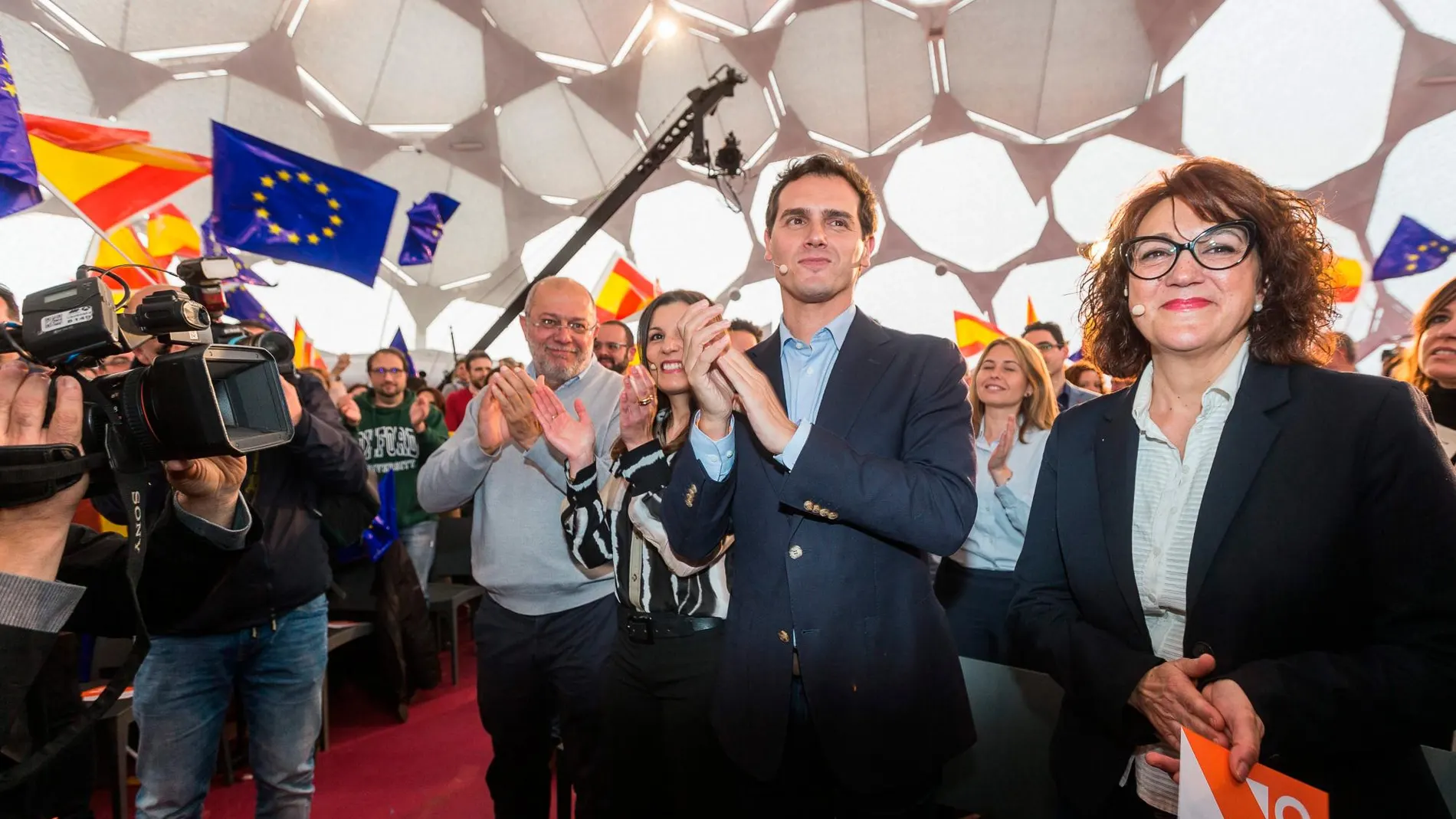 Soraya Rodríguez, Albert Rivera, Soraya Mayo y Francisco Igea durante el acto electoral celebrado en Valladolid