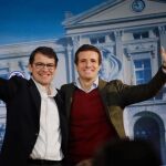 Los presidentes del PP nacional y autonómico, Pablo Casado y Alfonso Fernández Mañueco, en un acto en las pasadas elecciones generales