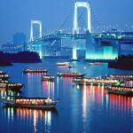 Desde la isla artificial de Odaiba se contempla una perspectiva muy distinta de la ciudad de Tokio