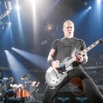 James Hetfield demuestra la potencia de la banda de rock sobre el escenario