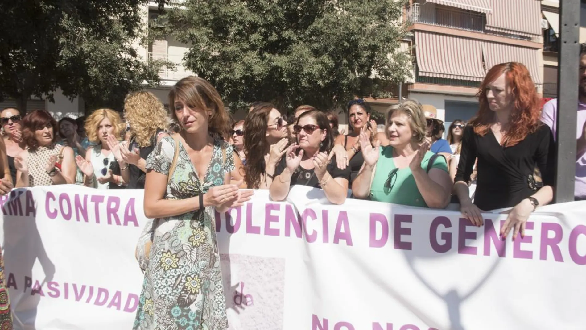 Juana Rivas, a la cabeza de una manifestación contra la violencia de género