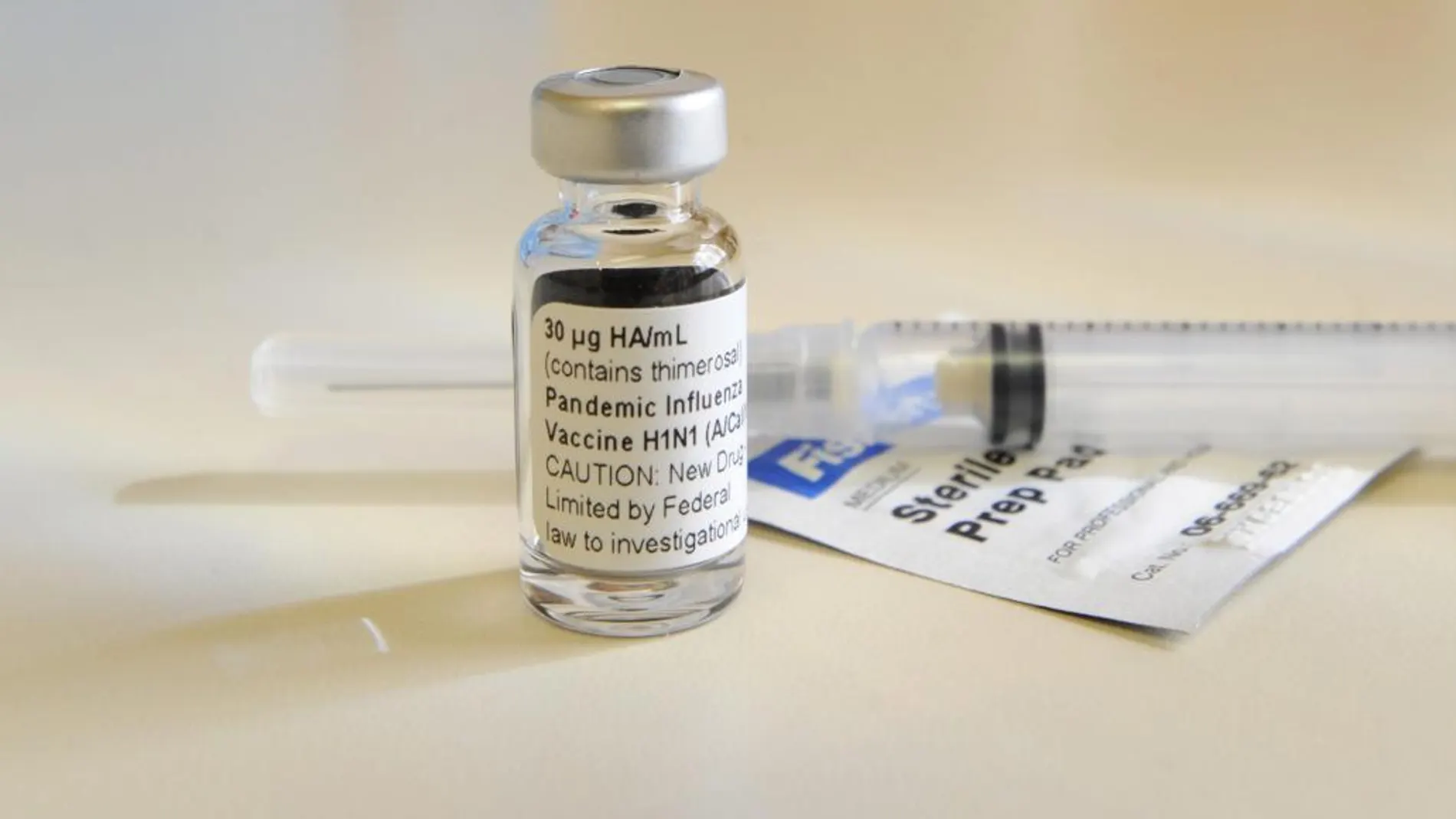 La alta eficacia de la vacuna hace que sea recomendable en los colectivos de alto riesgo