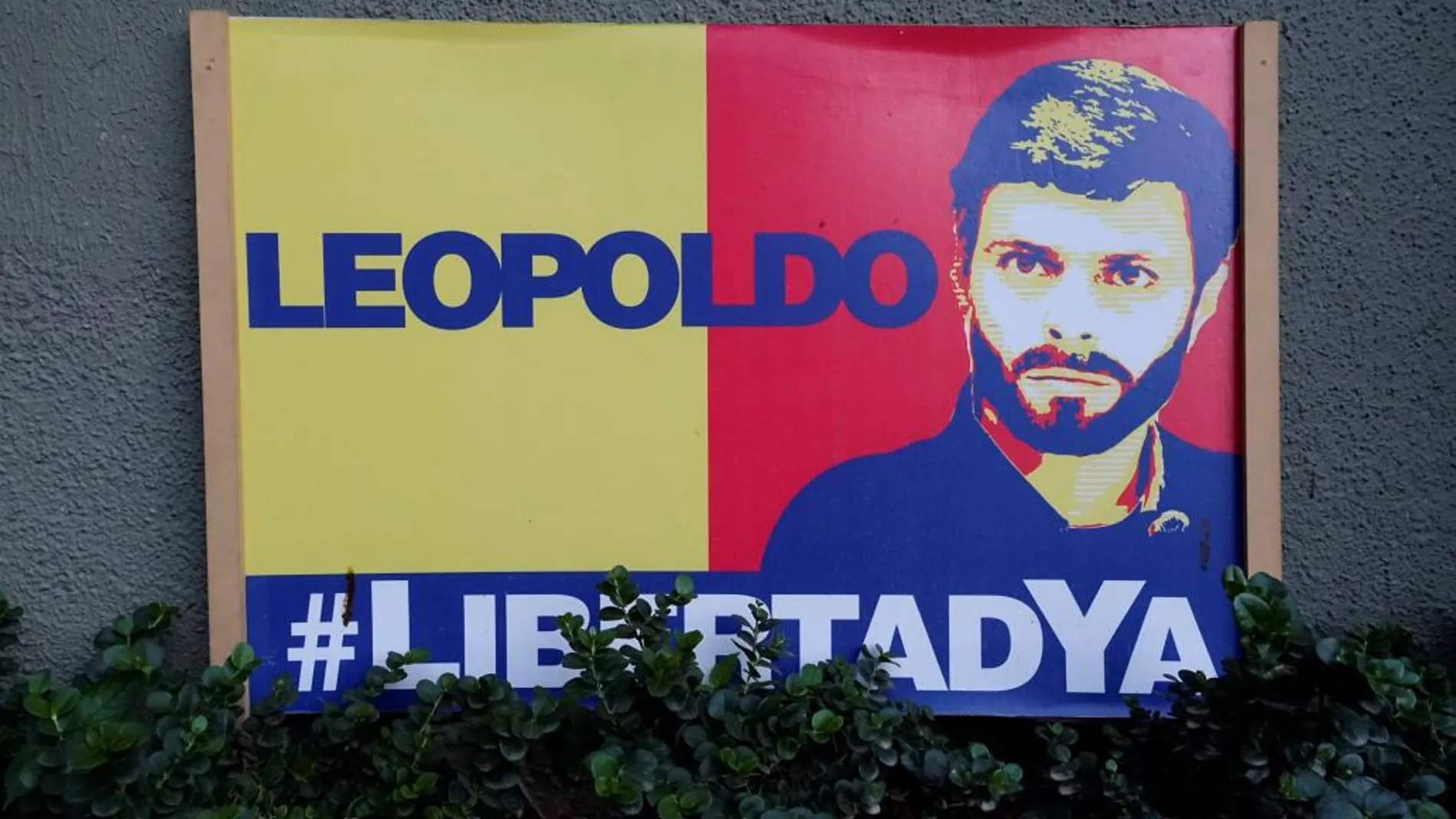 Pancarta pidiendo la libertad de Leopoldo López
