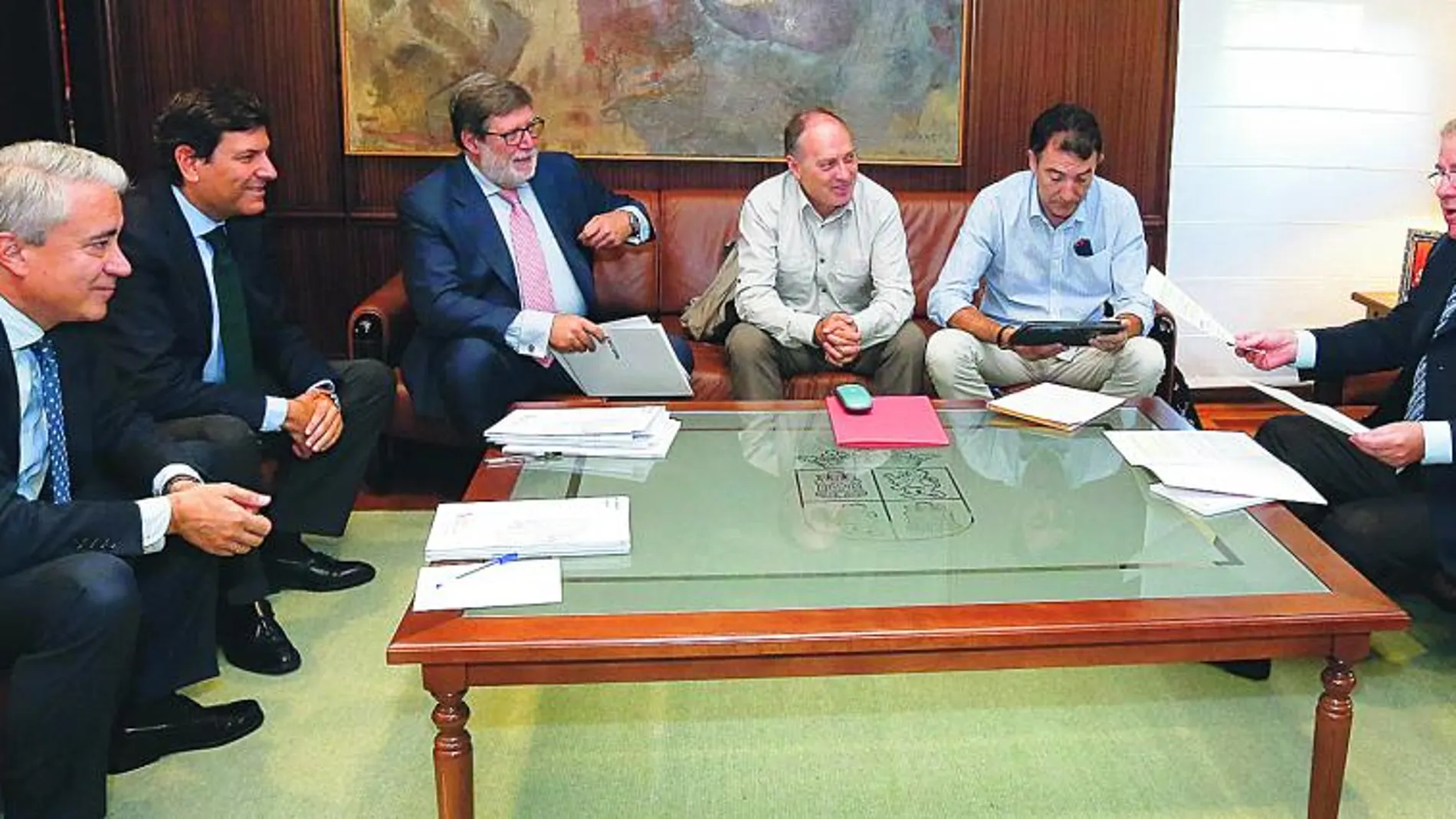Juan Vicente Herrera preside el Consejo del Diálogo Social en el que han participado Carlos Fernández Carriedo, Santiago Aparicio, Faustino Temprano, Ángel Hernández y Mariano Gredilla.
