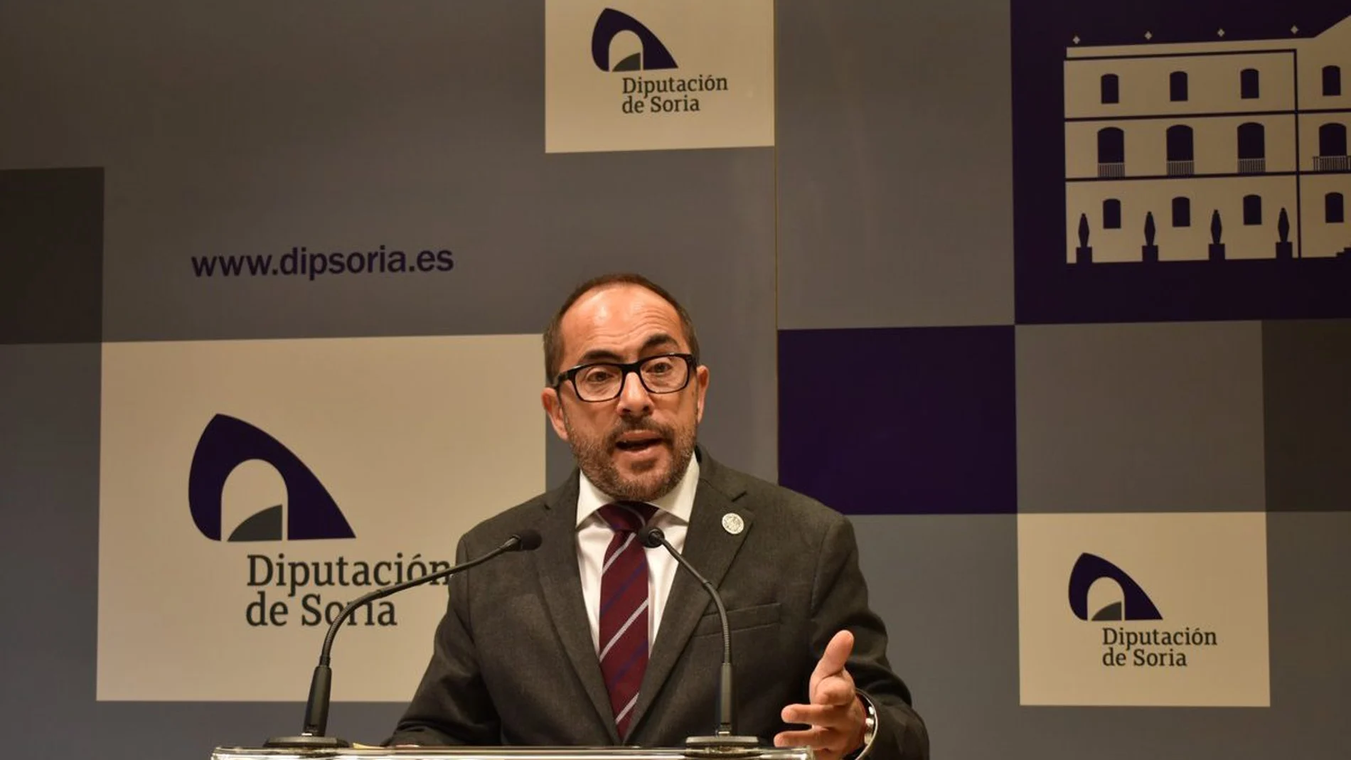 El presidente de la Diputación de Soria, el socialista, Luis Rey