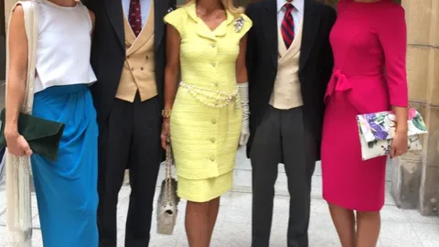 Lomana junto a su familia, en la boda de su sobrino Guillermo