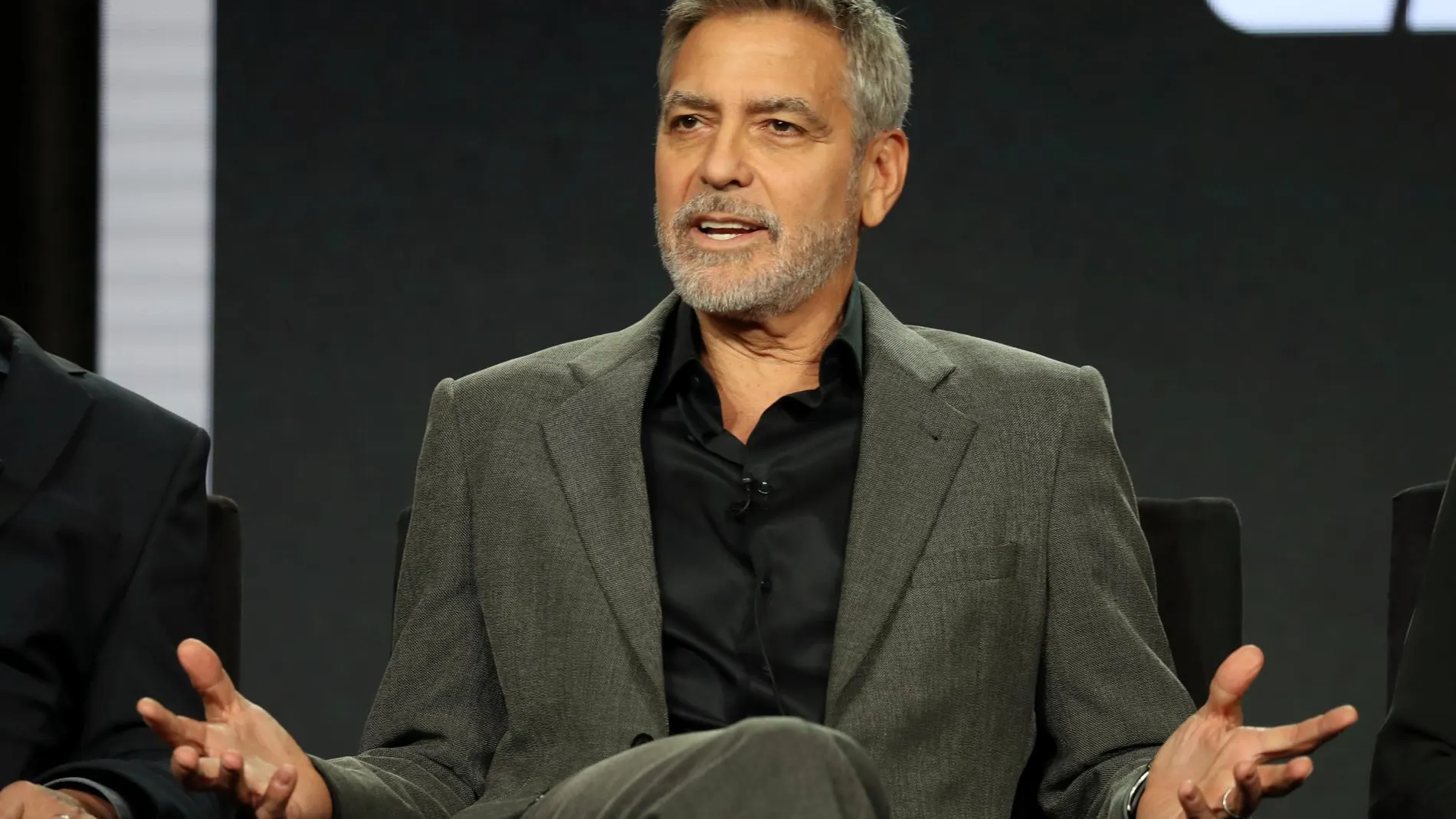 George Clooney, durante la promoción de su nueva serie "Hulu Catch-22"