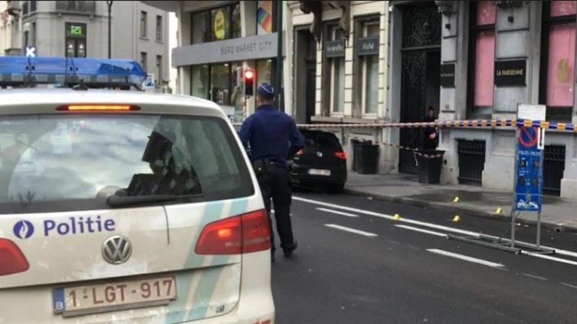 El suceso ha tenido lugar en torno a las 10.00 horas en la avenida Louise, una céntrica calle comercial / Twitter