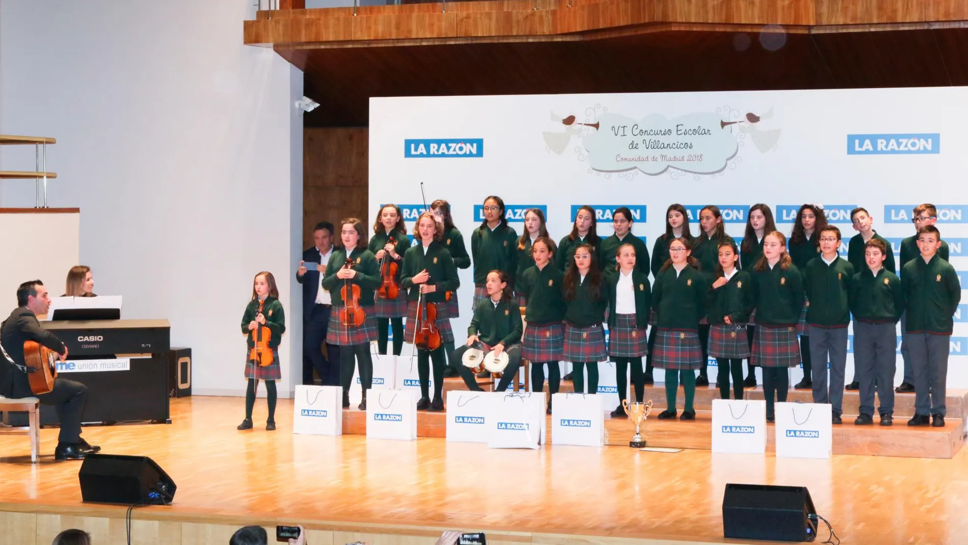 El colegio Virgen del Remedio de Alcorcón gana el Concurso de Villancicos de LA RAZÓN
