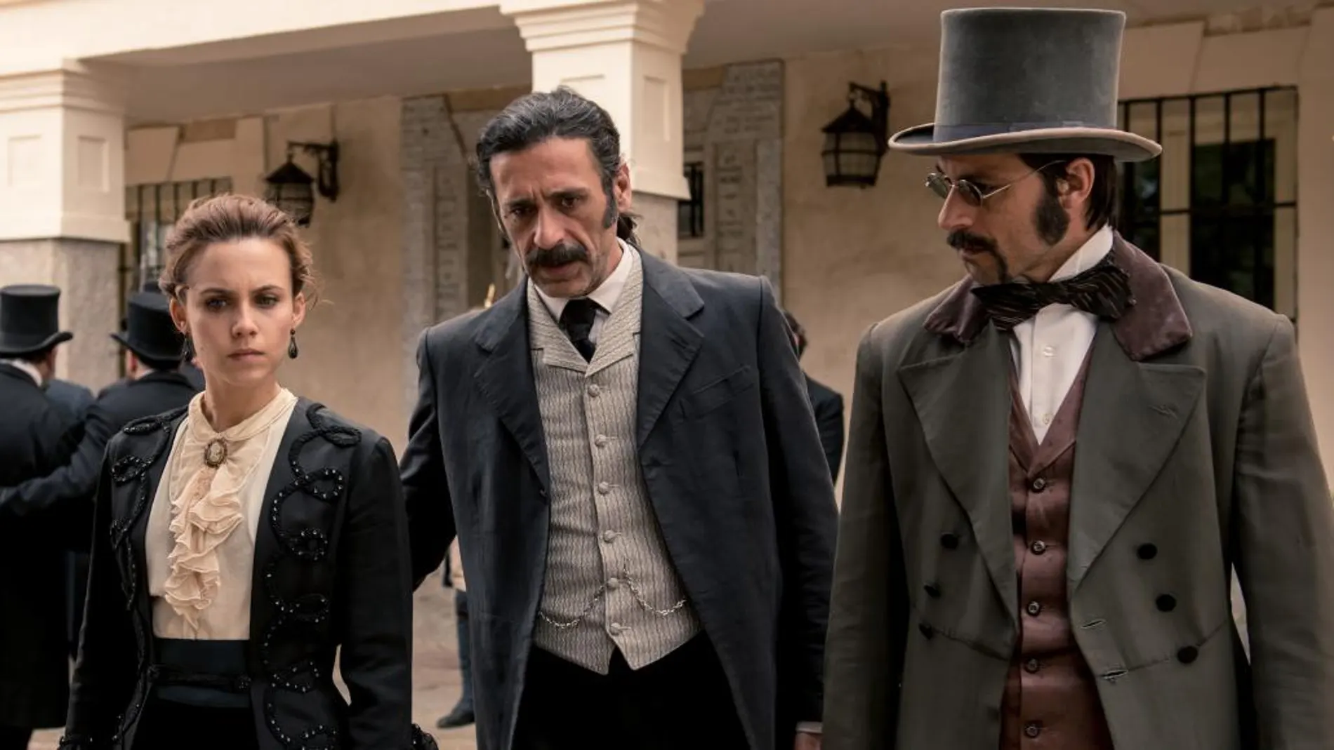 Los tres protagonistas de ‘El Ministerio del Tiempo’