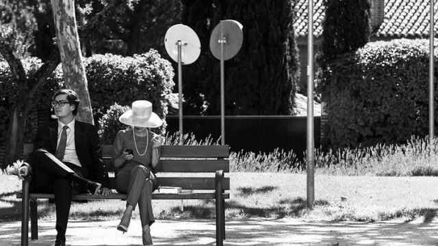 Carla de la Lá y su marido Felipe, calzados en el parquec