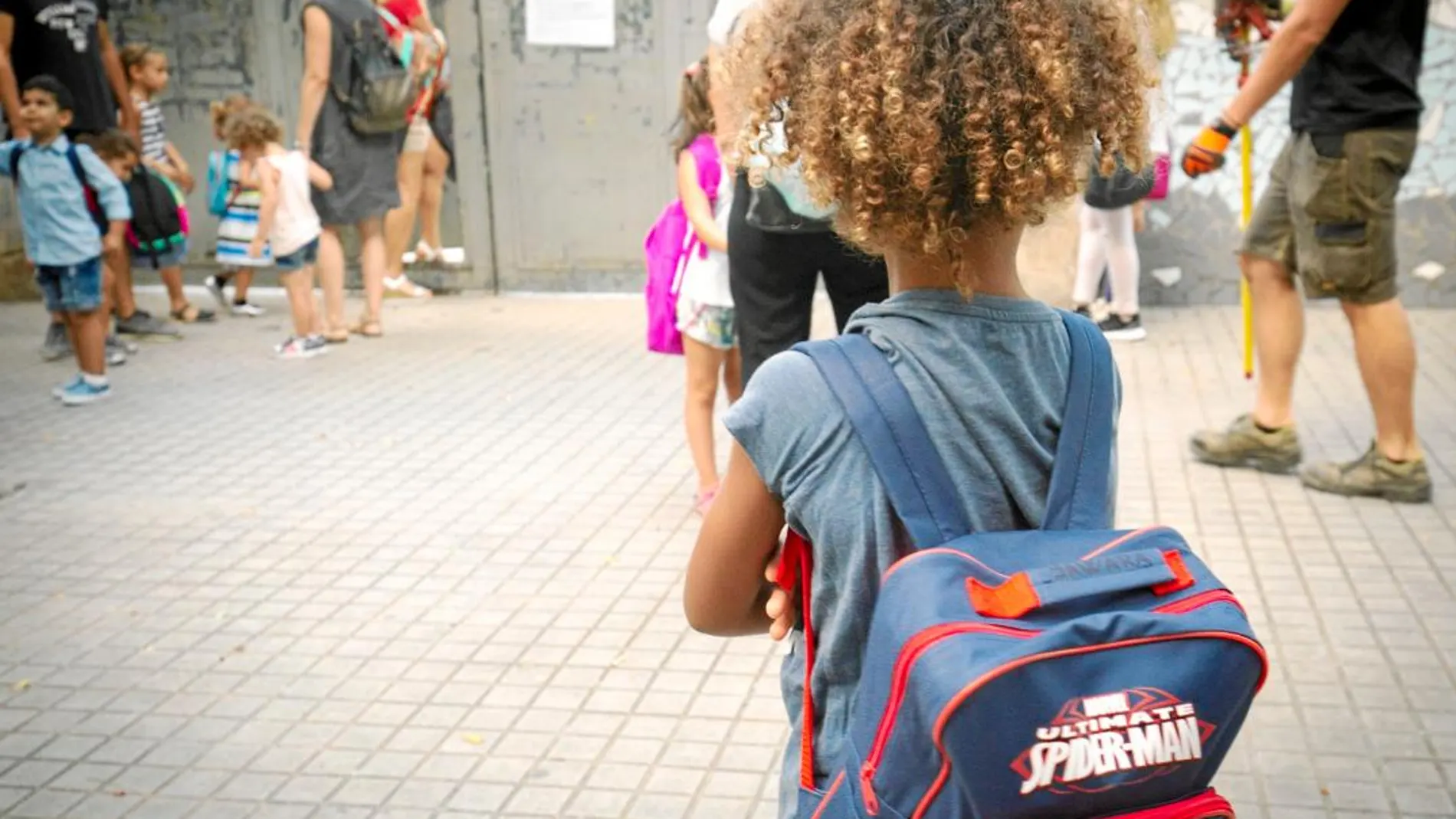 Los centros educativos deben tener más disponibilidad para las familias que lo necesitan y potenciar la figura del tutor, para eso, como reclama la USTEC, se requieren más profesores / Foto: Shooting