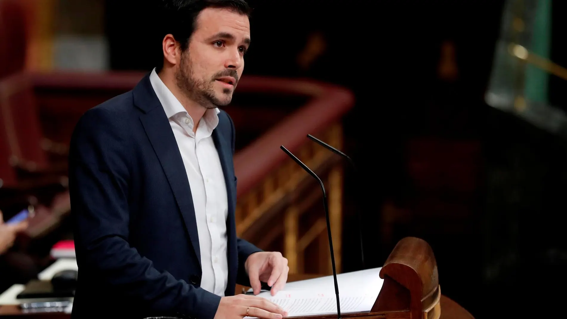 El líder de IU, Alberto Garzón, defiende la posición de Unidos Podemos en el debate de las enmiendas a la totalidad de los PGE