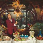 Dalí celebraba en torno a la comida una intensa vida social como contaba en «Las cenas de Gala» editado por Taschen