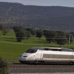 Los trenes comerciales AVE entre Castellón y Madrid comenzarán a operar el martes