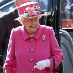 La reina Isabel II busca encargado de la limpieza para su palacio escocés