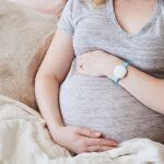 ¿Tengo derecho a la prestación por riesgo en el trabajo durante el embarazo?