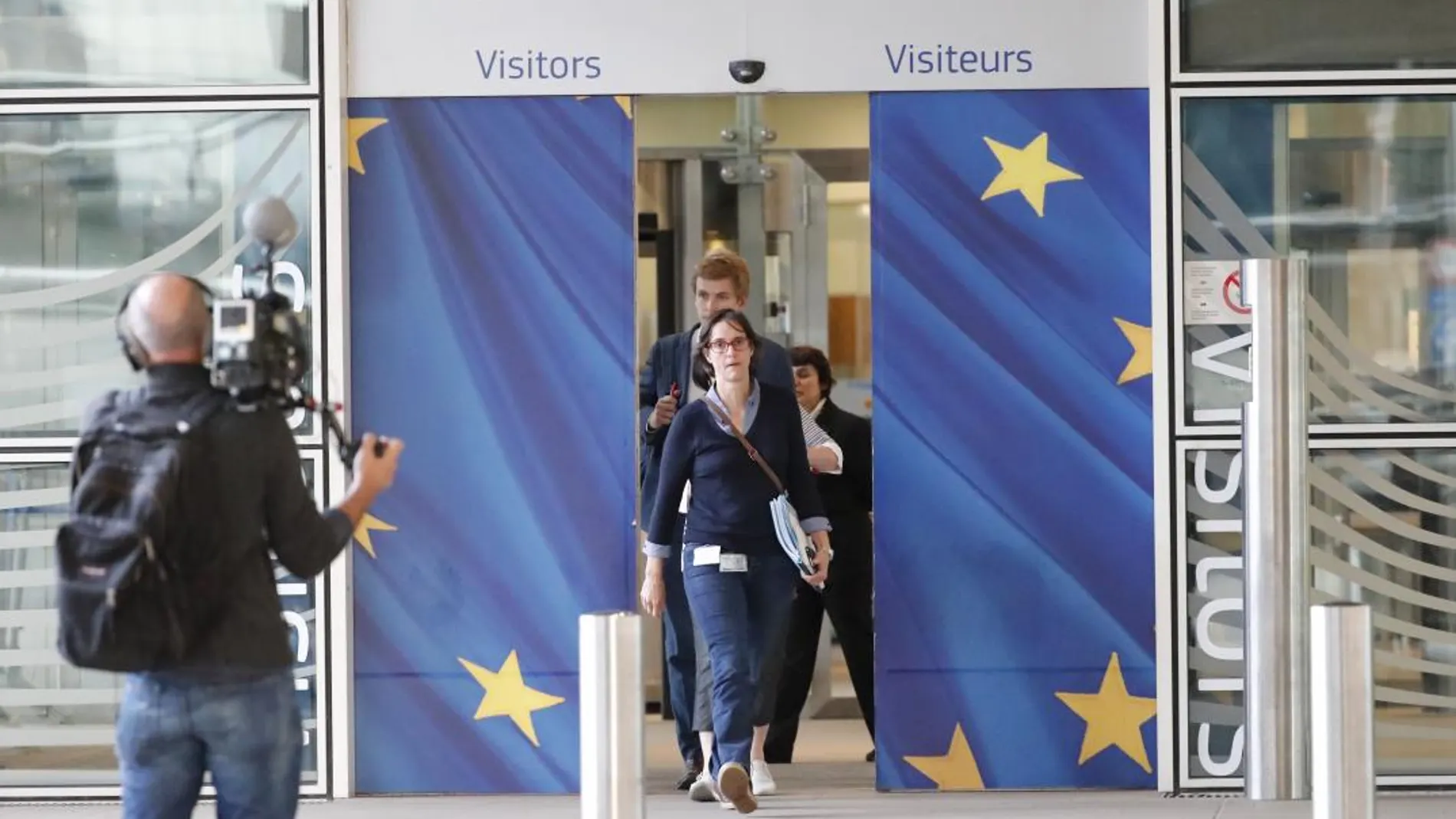 El equipo de Michel Barnier, el “negociador” del Brexit ante Reino Unido, llega a la reunión con la UE en Bruselas.