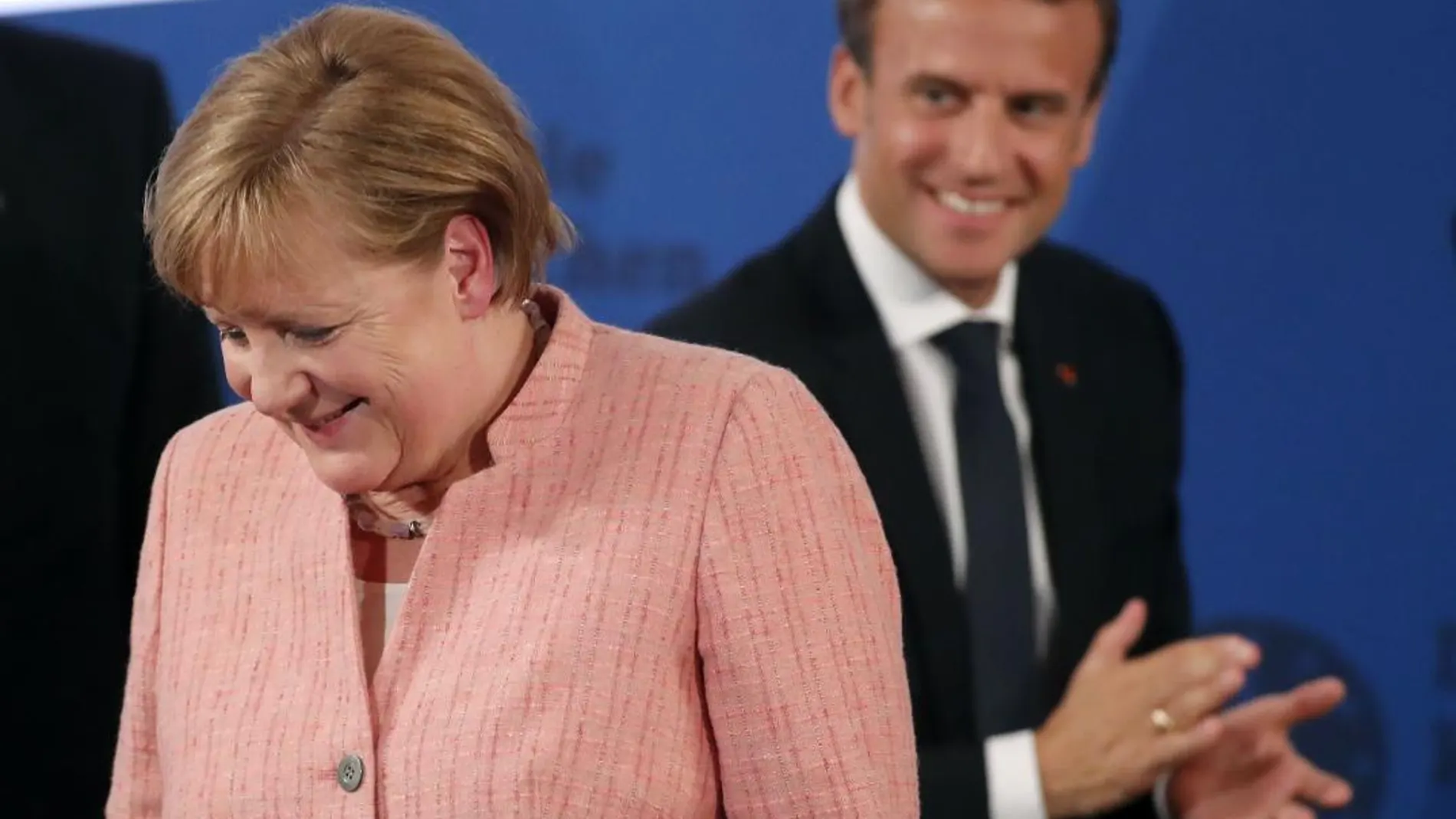 El presidente francés, Emmanuel Macron, junto a la canciller alemana, Angela Merkel / Reuters