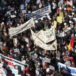 Unas 50.000 personas recorrieron las principales calles de Valladolid demandando una Sanidad Pública de calidad y que el Partido Popular escuchen sus reivindicaciones para lograr el mejor sistema posible