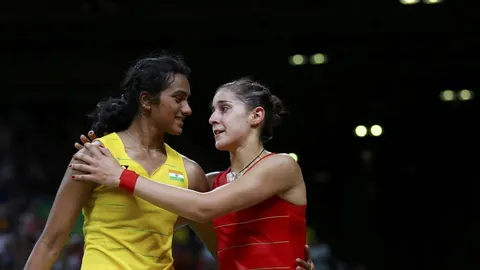Carolina Marín con P.V. Sindhu