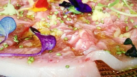 Sashimi de atún rojo