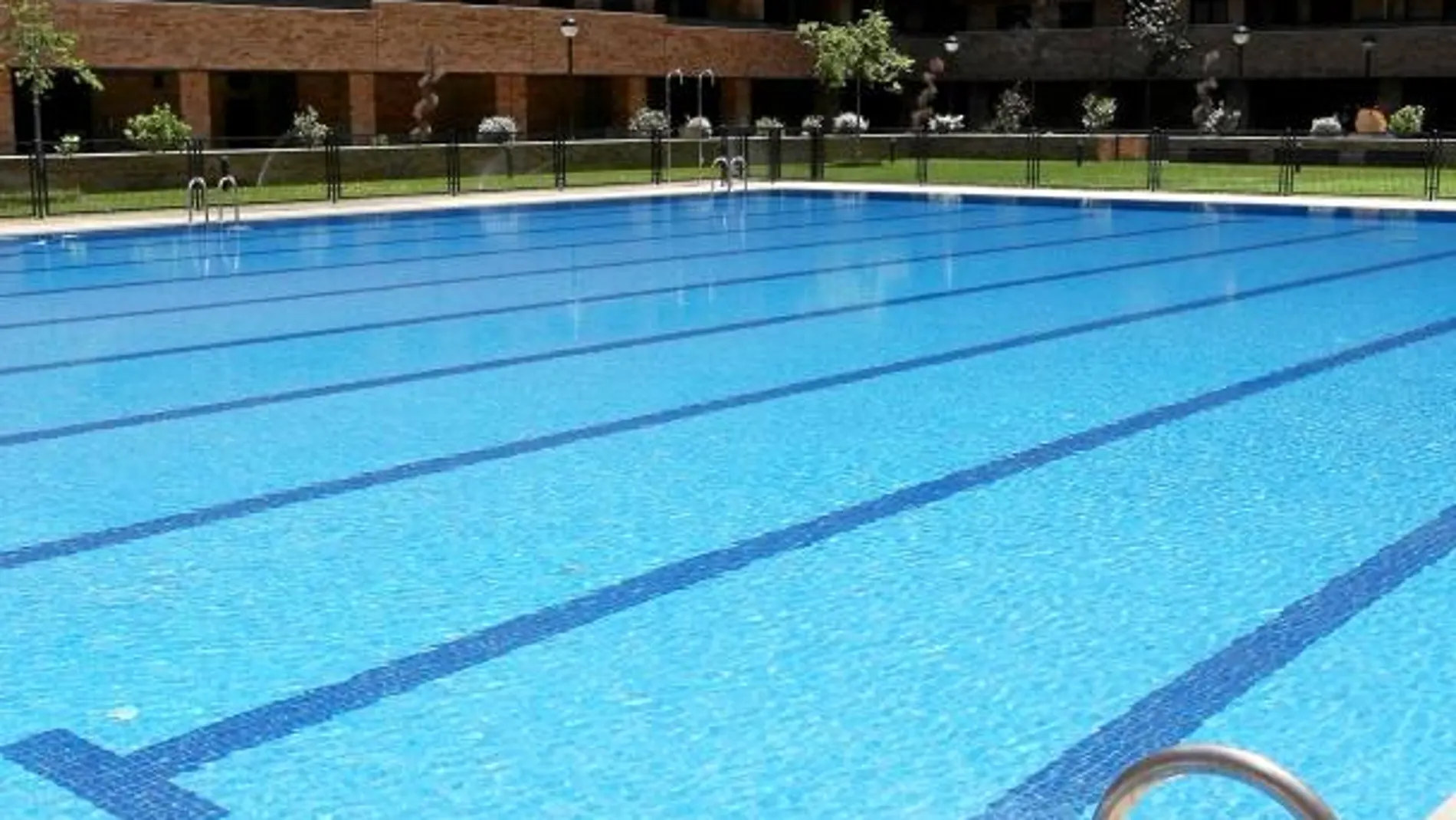 En el IBI de 2017 se pagará por construcciones no declaradas como sucede con algunas piscinas particulares o cerramientos de terrazas